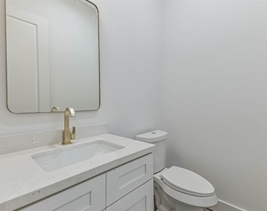 7709 Earl Rudder Way - Photo Thumbnail 7