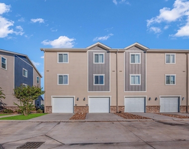 21155 Gosling Road - Photo Thumbnail 15