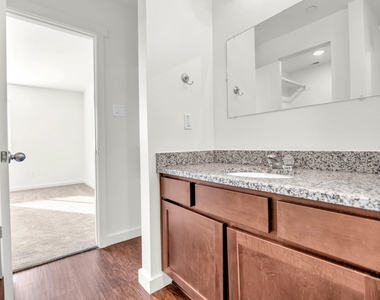 21155 Gosling Road - Photo Thumbnail 11
