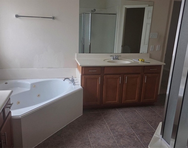 2103 Trinity Manor Lane - Photo Thumbnail 16
