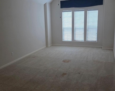 2103 Trinity Manor Lane - Photo Thumbnail 22