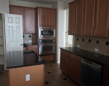 2103 Trinity Manor Lane - Photo Thumbnail 18