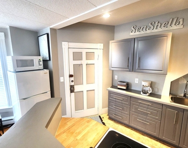 792 Grove - Photo Thumbnail 8