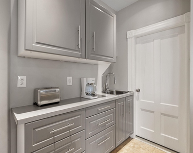 792 Grove - Photo Thumbnail 9