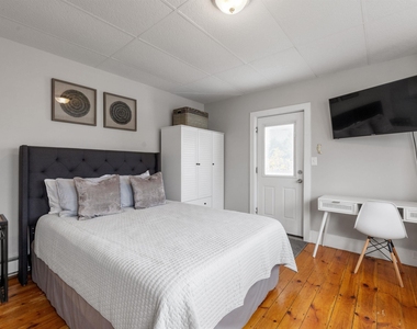 792 Grove - Photo Thumbnail 24