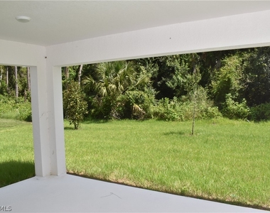 20217 Renwick Avenue - Photo Thumbnail 8