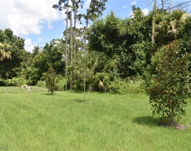 20217 Renwick Avenue - Photo Thumbnail 14
