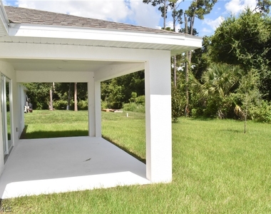 20217 Renwick Avenue - Photo Thumbnail 11