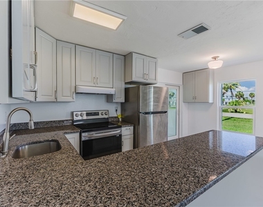 16599 Davis Road - Photo Thumbnail 13