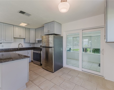 16599 Davis Road - Photo Thumbnail 10