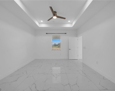 325 Paulcrest Avenue - Photo Thumbnail 20