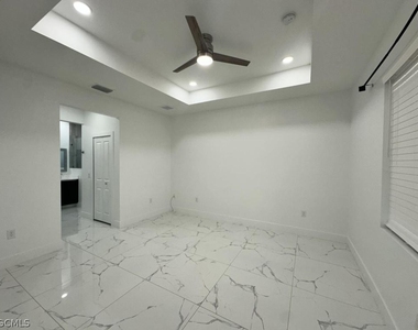 325 Paulcrest Avenue - Photo Thumbnail 4