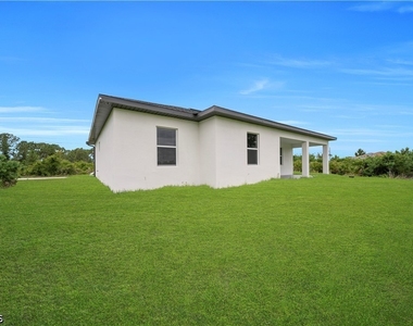 325 Paulcrest Avenue - Photo Thumbnail 6