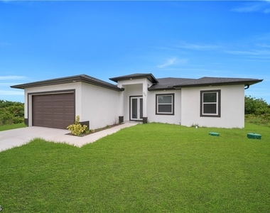 325 Paulcrest Avenue - Photo Thumbnail 5