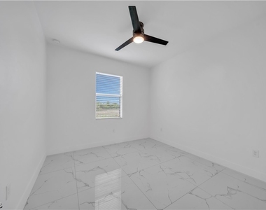 325 Paulcrest Avenue - Photo Thumbnail 31