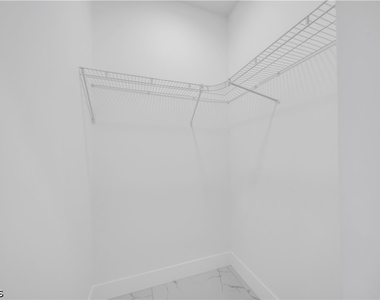 325 Paulcrest Avenue - Photo Thumbnail 21