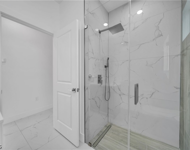 325 Paulcrest Avenue - Photo Thumbnail 30