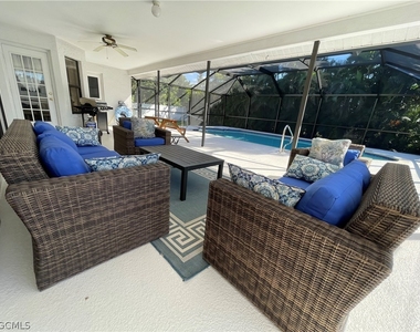 130 Se 44th Street - Photo Thumbnail 2