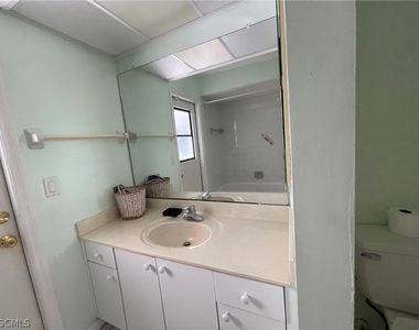 130 Se 44th Street - Photo Thumbnail 17