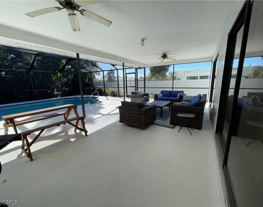 130 Se 44th Street - Photo Thumbnail 21