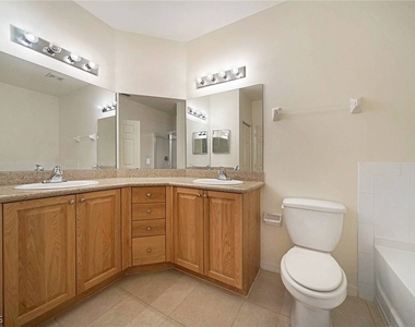 1757 Concordia Lake Circle - Photo Thumbnail 8