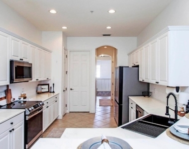 17484 Old Harmony Drive - Photo Thumbnail 14