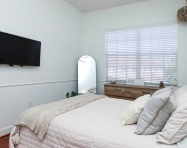 17484 Old Harmony Drive - Photo Thumbnail 26