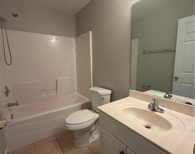 4807 5th Street W - Photo Thumbnail 10