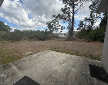 4807 5th Street W - Photo Thumbnail 15