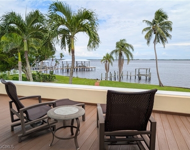 2878 Valencia Way - Photo Thumbnail 7