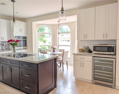 2878 Valencia Way - Photo Thumbnail 20