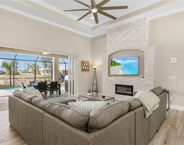 1704 Sw 17th Avenue - Photo Thumbnail 10