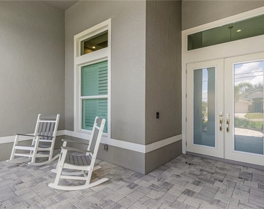 1704 Sw 17th Avenue - Photo Thumbnail 1