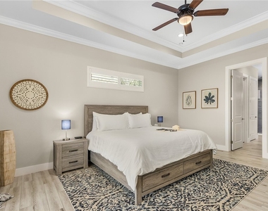 1704 Sw 17th Avenue - Photo Thumbnail 5
