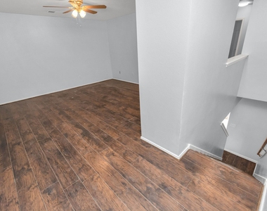 3626 Nutwood Lane - Photo Thumbnail 32
