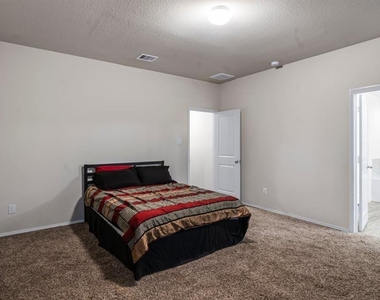 518 Poppy Field Court - Photo Thumbnail 16