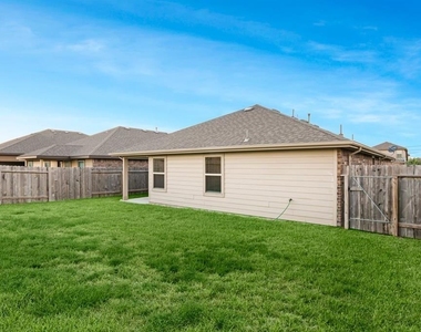 518 Poppy Field Court - Photo Thumbnail 27
