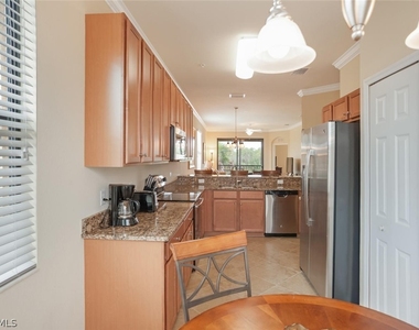 9731 Acqua Court - Photo Thumbnail 6