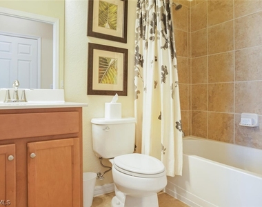 9731 Acqua Court - Photo Thumbnail 15