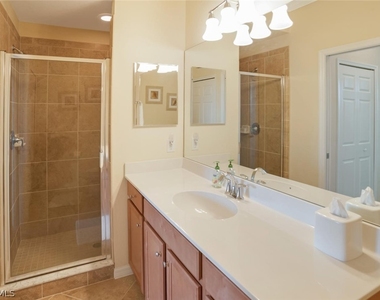 9731 Acqua Court - Photo Thumbnail 11
