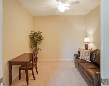 9731 Acqua Court - Photo Thumbnail 8