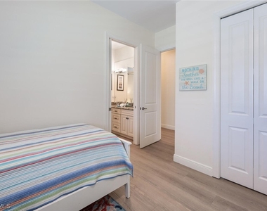 730 95th Avenue N - Photo Thumbnail 23
