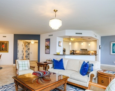 1060 Borghese Lane - Photo Thumbnail 33