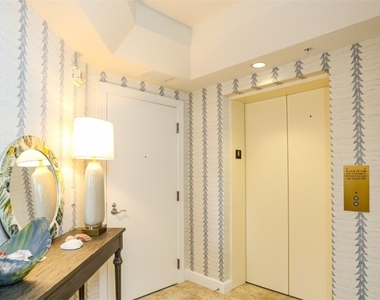 1060 Borghese Lane - Photo Thumbnail 27