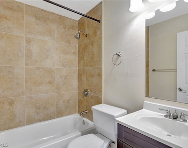 706 111th Avenue N - Photo Thumbnail 5