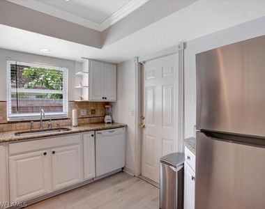 856 98th Avenue N - Photo Thumbnail 11