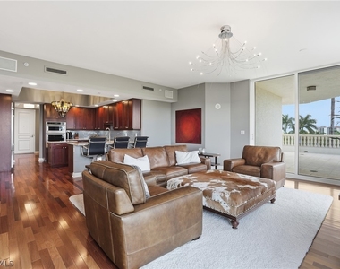 5051 Pelican Colony Boulevard - Photo Thumbnail 11