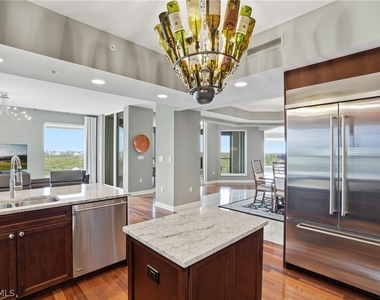 5051 Pelican Colony Boulevard - Photo Thumbnail 9