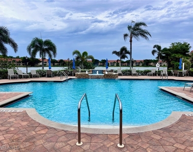 6920 Huntington Lakes Circle - Photo Thumbnail 15