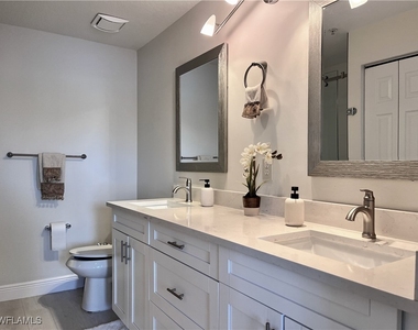 6920 Huntington Lakes Circle - Photo Thumbnail 5